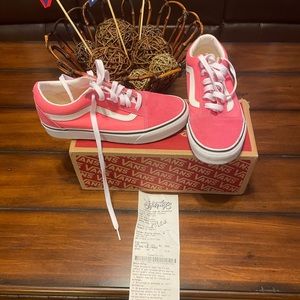 Women Pink Vans tennis shoes size 7